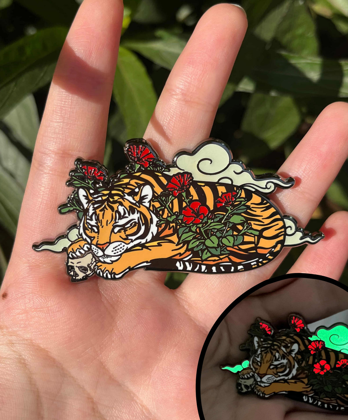 Preorder: Tiger Pins (Glow in the dark)