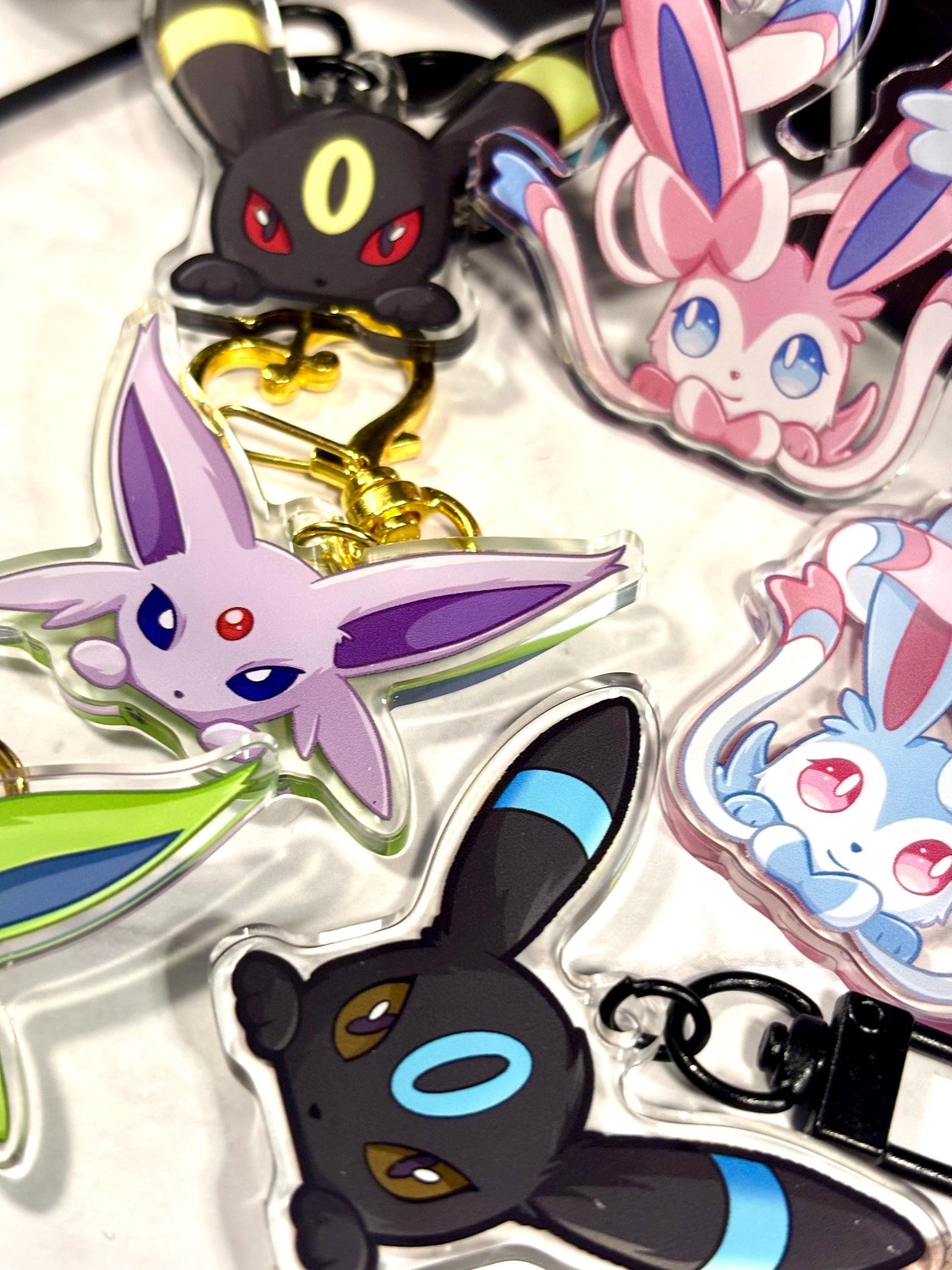 Double-sided Shiny Peeking Vees Acrylic Keychain | Fanart Gifts