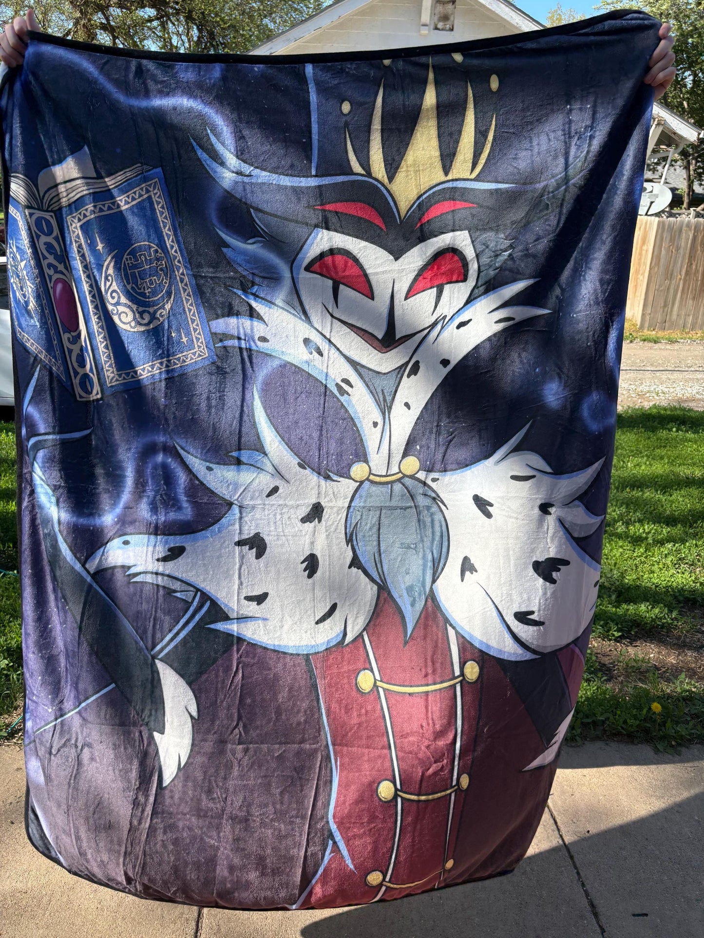Stolas Plush Throw Blanket: Ultra Soft Fanmade Creation