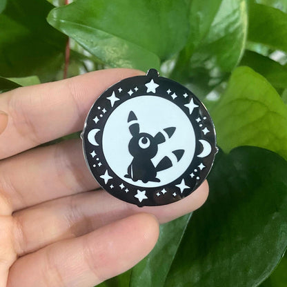 Stars and Moon - Nighttime Vee Hard Enamel Pin
