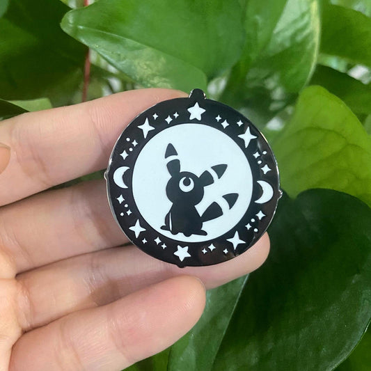 Stars and Moon - Nighttime Vee Hard Enamel Pin