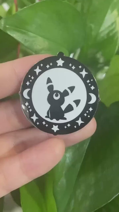 Stars and Moon - Nighttime Vee Hard Enamel Pin